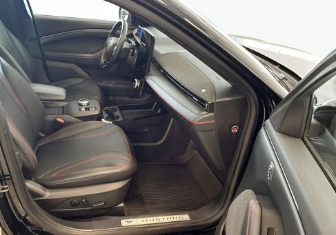 Ford Mustang Mach-E, 2021