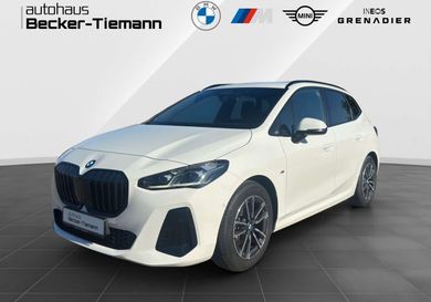 BMW 220, 2025