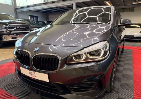 BMW 218, 2018