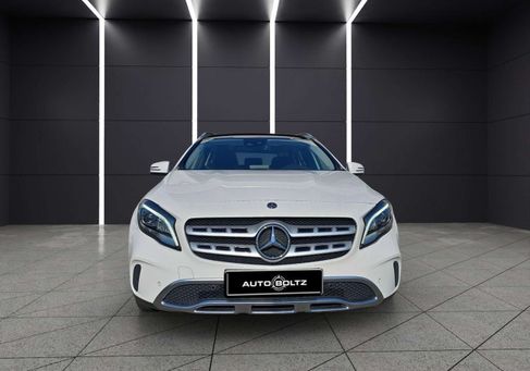 Mercedes-Benz GLA 180, 2020
