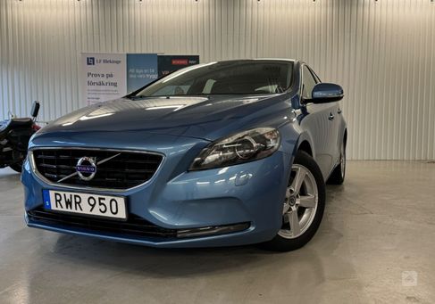 Volvo V40, 2015