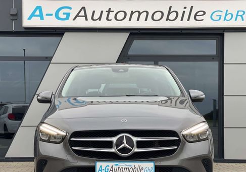 Mercedes-Benz B 180, 2019
