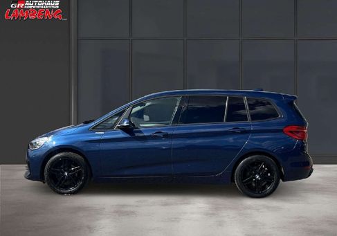 BMW 216, 2020 3