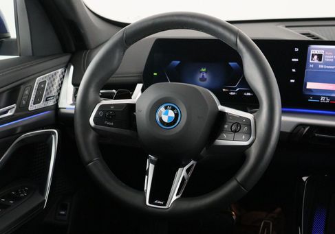 BMW iX, 2025