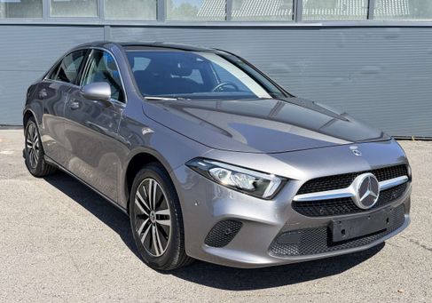 Mercedes-Benz A 250, 2022