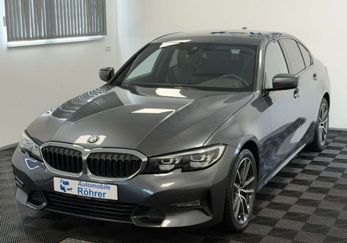 BMW 330, 2019