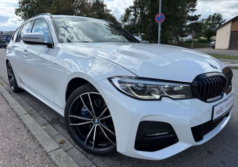BMW 330, 2020