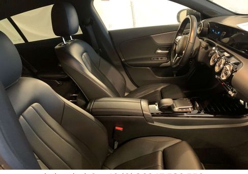 Mercedes-Benz CLA 200, 2021