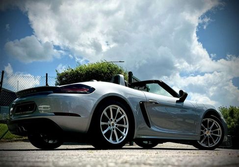 Porsche 718, 2018