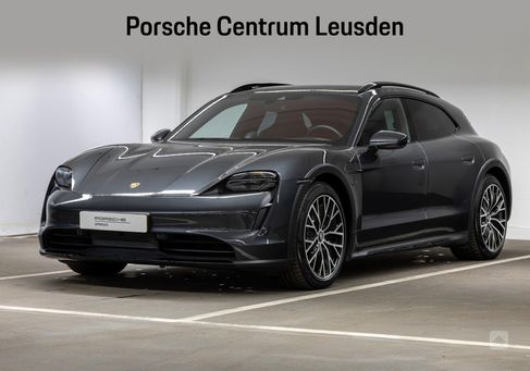 Porsche Taycan, 2022