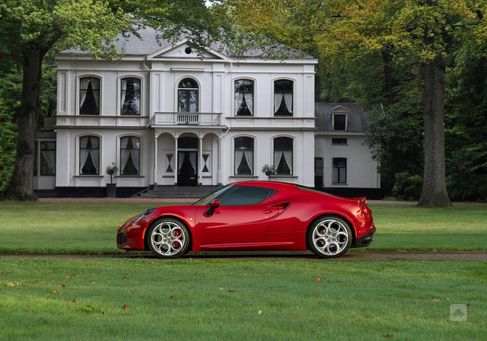 Alfa Romeo 4C, 2017