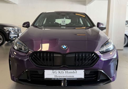 BMW 120, 2025 2