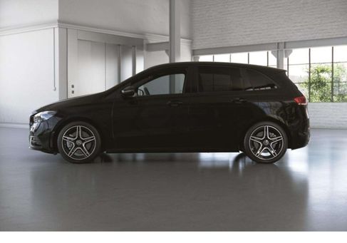 Mercedes-Benz B 250, 2022