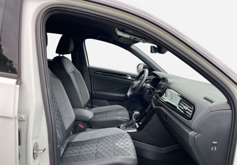 Volkswagen T-Roc, 2022
