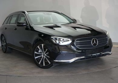 Mercedes-Benz E 300, 2022
