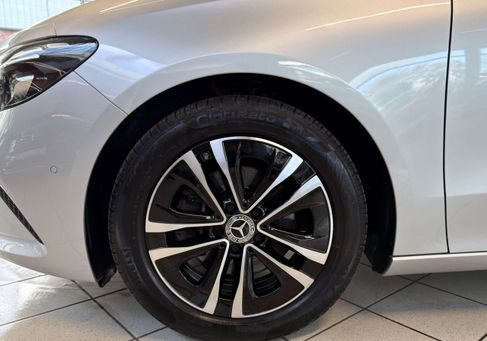 Mercedes-Benz B 200, 2020