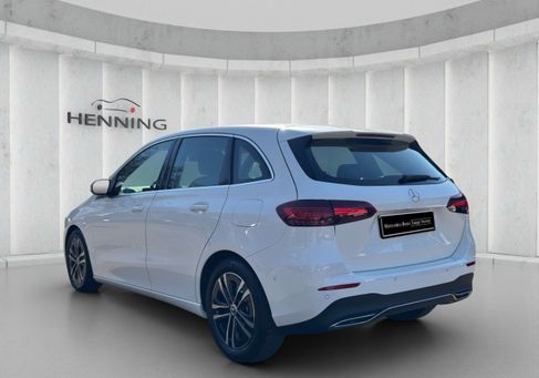 Mercedes-Benz B 200, 2024