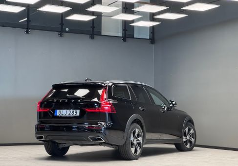 Volvo V60 Cross Country, 2021 2