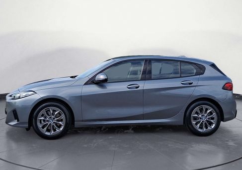 BMW 120, 2025