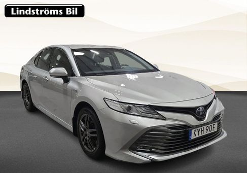 Toyota Camry, 2020