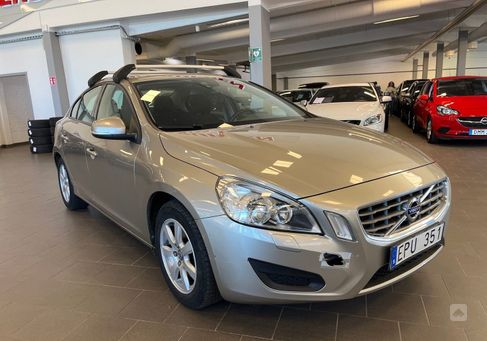 Volvo S60, 2012