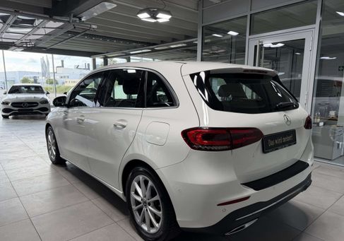 Mercedes-Benz B 200, 2022