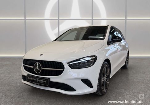 Mercedes-Benz B 200, 2023