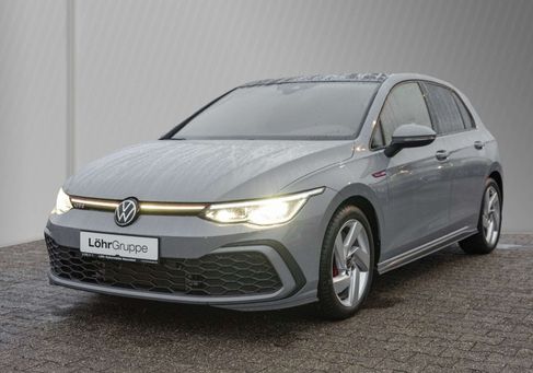 Volkswagen Golf, 2023