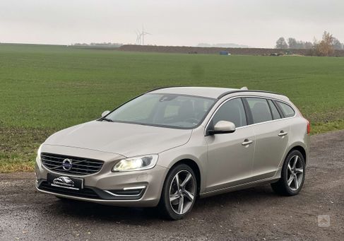 Volvo V60, 2016