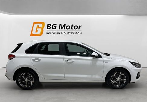 Hyundai i30, 2023 3