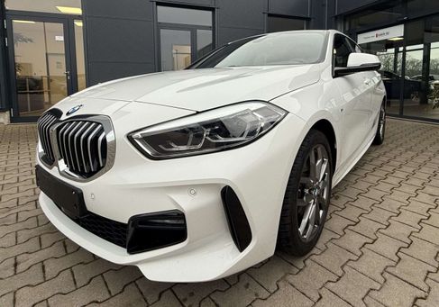 BMW 118, 2023