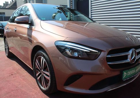 Mercedes-Benz B 250, 2022