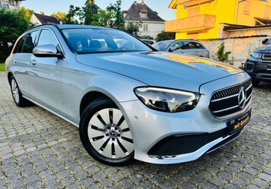 Mercedes-Benz E 220, 2021