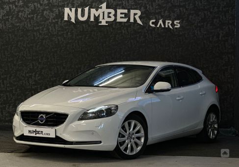 Volvo V40, 2014