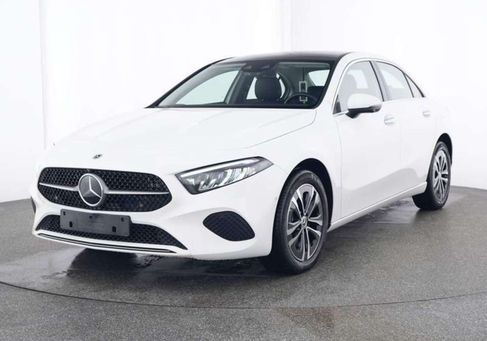 Mercedes-Benz A 250, 2023