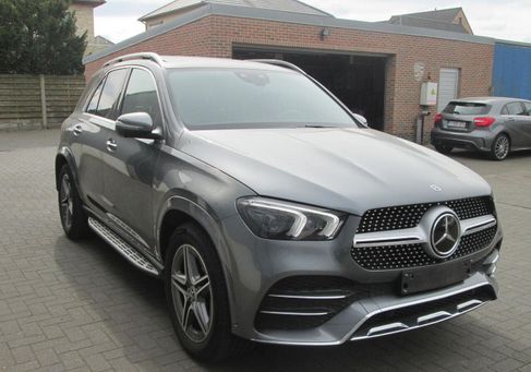 Mercedes-Benz 300, 2020