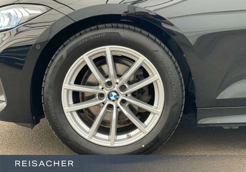 BMW 318, 2023