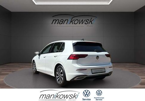 Volkswagen Golf, 2022 3
