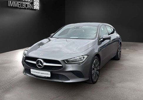 Mercedes-Benz CLA 200, 2022 3