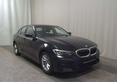 BMW 320, 2022