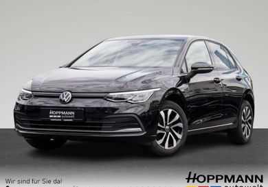 Volkswagen Golf, 2022