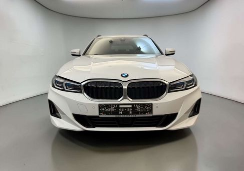 BMW 318, 2023