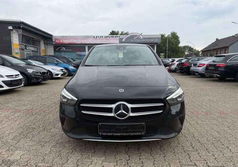 Mercedes-Benz B 200, 2021