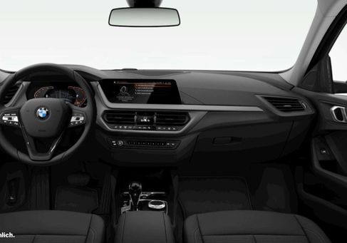 BMW 118, 2023