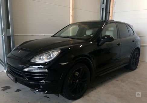 Porsche Cayenne, 2013