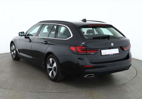 BMW 520, 2022