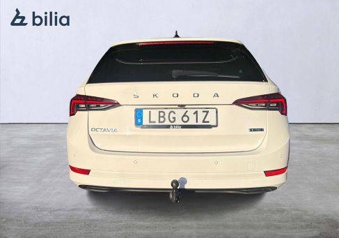 Skoda Octavia, 2022 3