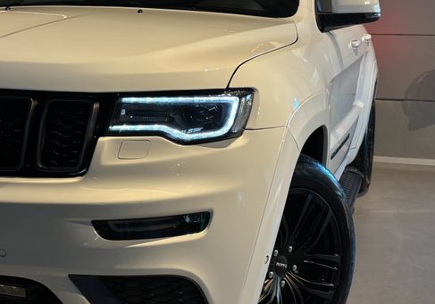 Jeep Grand Cherokee, 2018 3