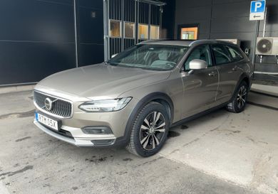 Volvo V90 Cross Country, 2022