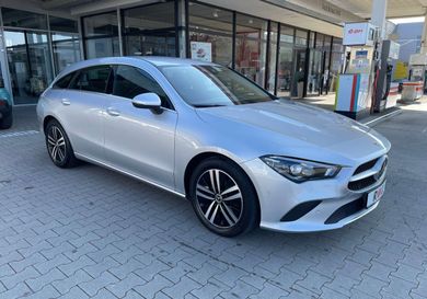 Mercedes-Benz CLA 200, 2022